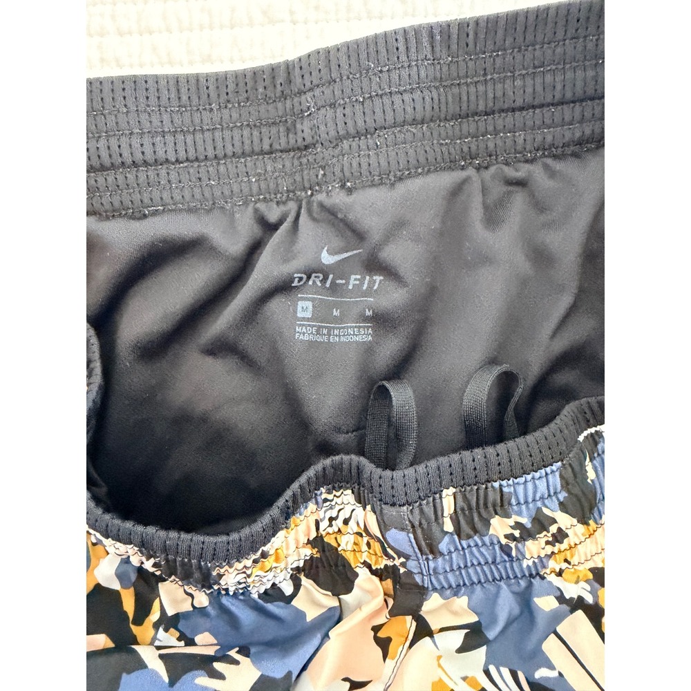 Lot 3 Under Armour Nike Soffe Running Shorts Womens Medium Polka Dot Floral Geo - Picture 5 of 12